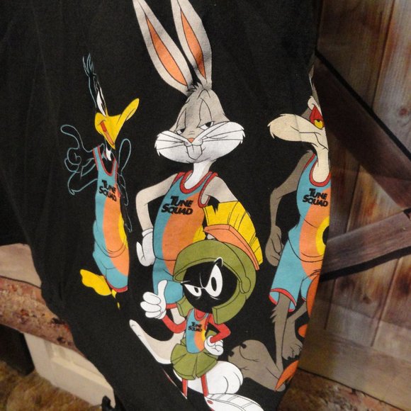 Looney Tunes Space Jam Tune Squad T-Shirt~Wrap around cartoon Characters… - Picture 2 of 5